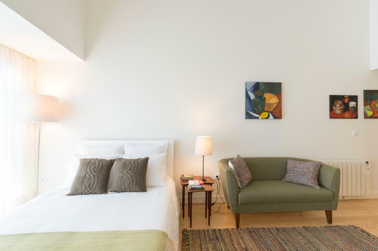 Bright Downtown Apartment Порту Экстерьер фото