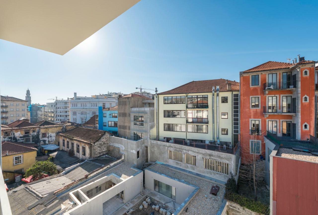 Bright Downtown Apartment Порту Экстерьер фото