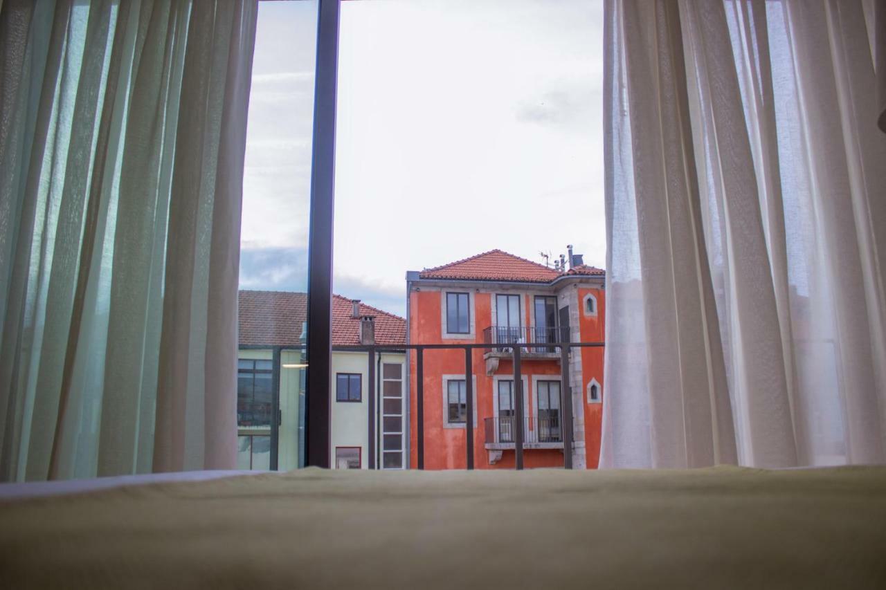 Bright Downtown Apartment Порту Экстерьер фото