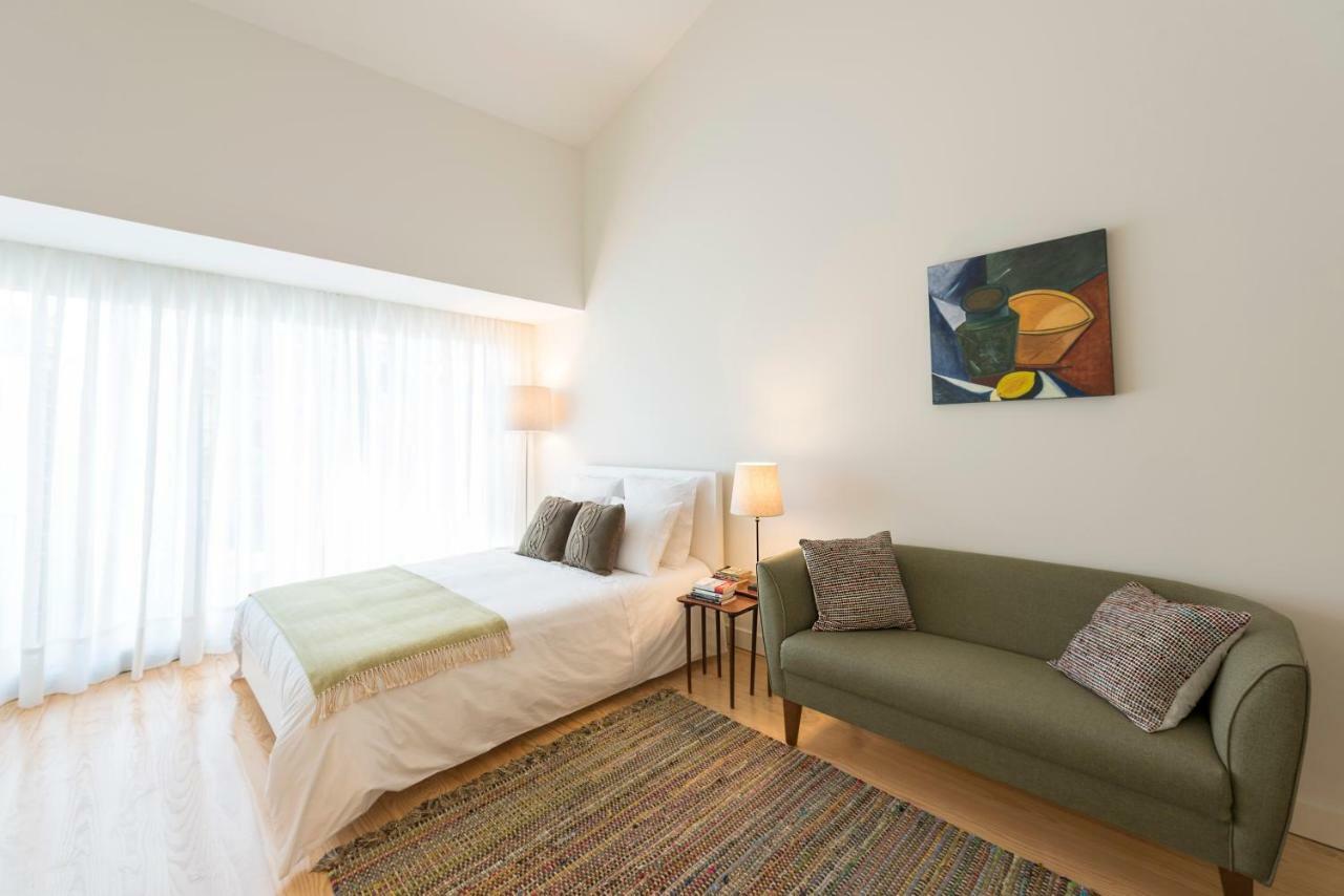 Bright Downtown Apartment Порту Экстерьер фото